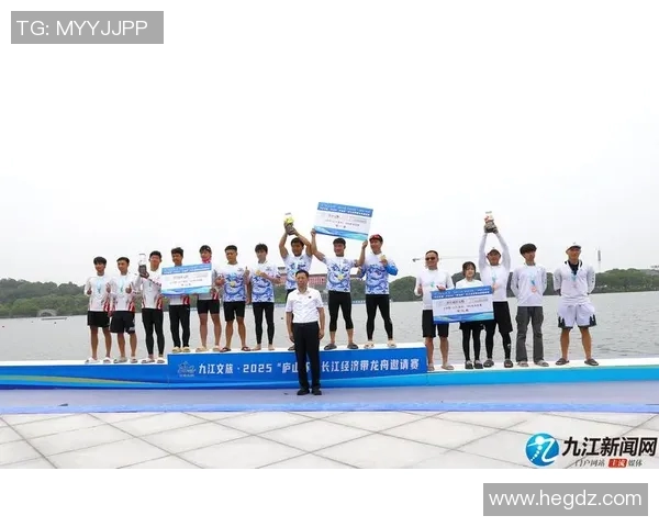 武汉羽毛球队奋勇拼搏的荣耀之路与邀请赛精彩瞬间回顾 武汉羽毛球队奋勇拼搏的荣耀之路与邀请赛精彩瞬间回顾